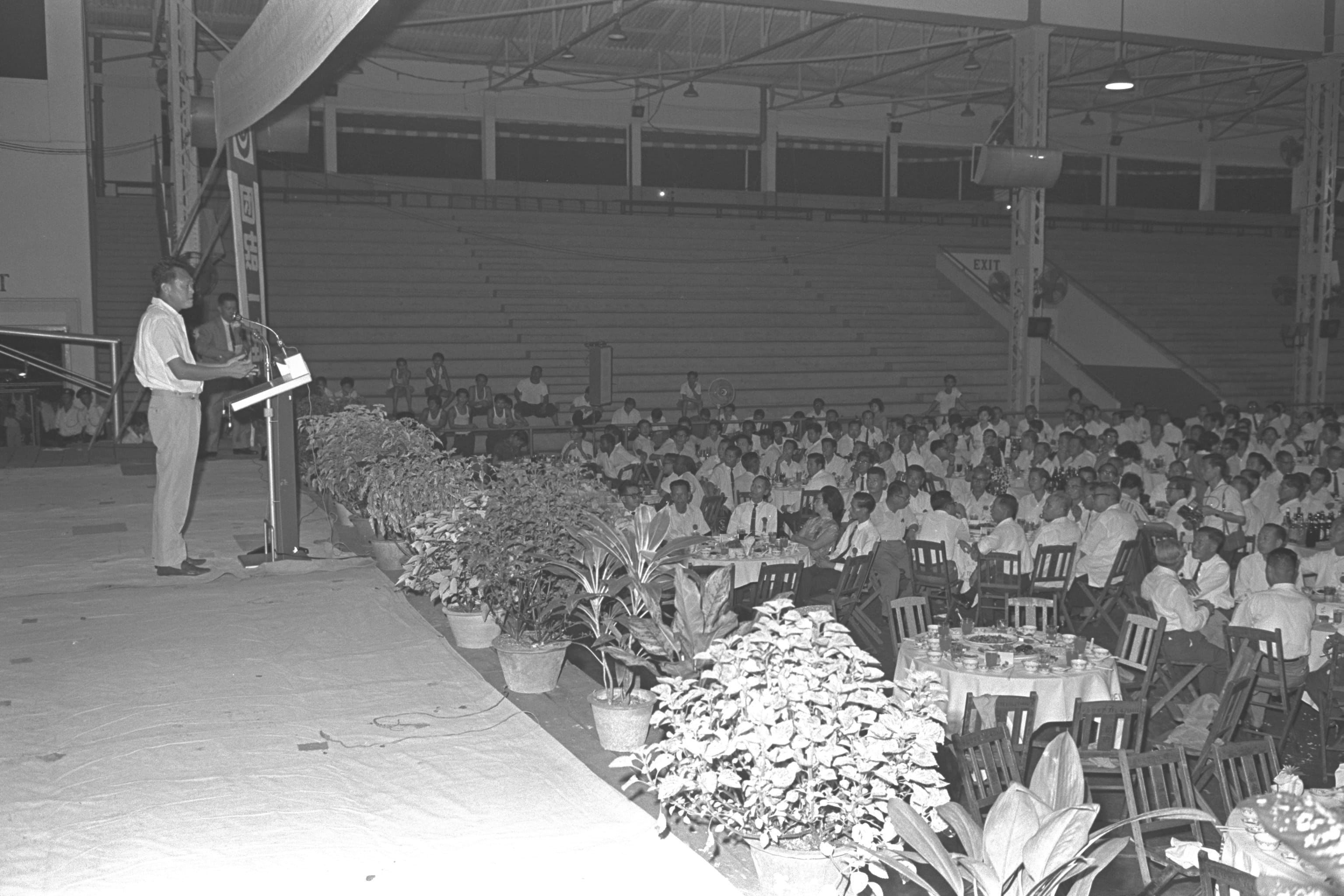 Then Prime Minister Lee Kuan Yew speaking at the Singapore Badminton Hall in 1966 (right). Source: Ministry of Information and the Arts, National Archives of Singapore